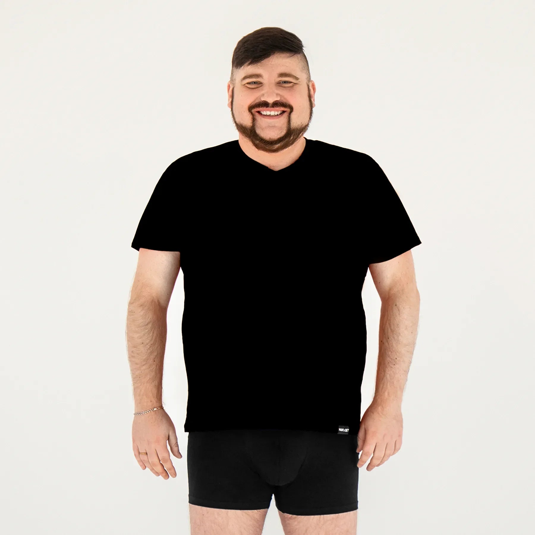 Man’s SET black cotton V-neck T-shirt with black breathable men’s boxer briefs, front view