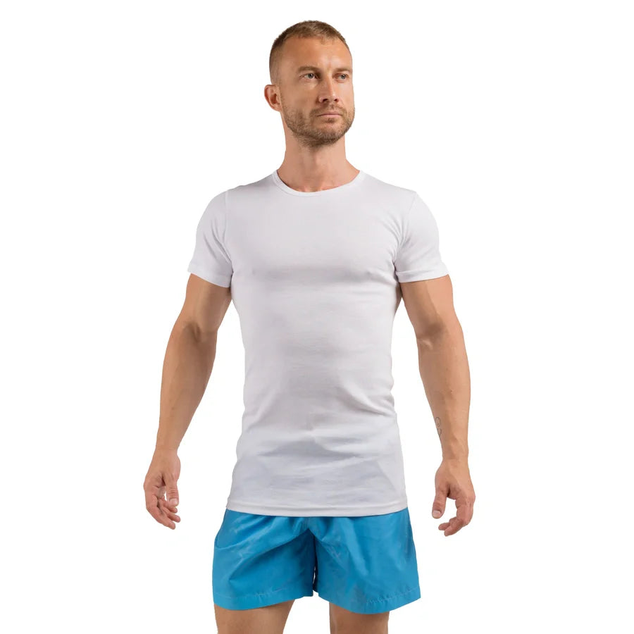 Man’s SET white slim fit undershirt T-shirt in breathable 100% cotton, men’s base layer, angled front view